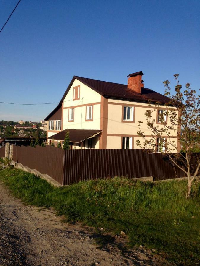 2-Я Полевая, 9. Смотрич Kamianets-Podilskyi Exterior foto